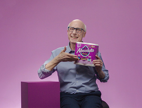 Carlos Moreno em campanha do papel-toalha Absoluto